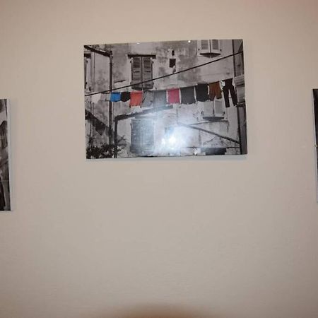 Laundry House Apartment Sinarádes Екстериор снимка