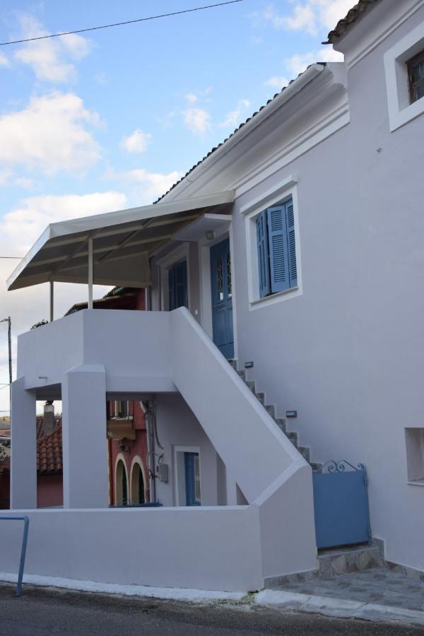 Laundry House Apartment Sinarádes Екстериор снимка