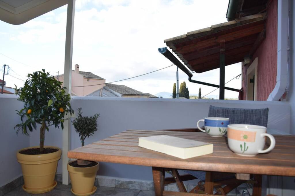 Laundry House Apartment Sinarádes Екстериор снимка